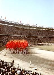 《星空》官方解释没有韩语的原因：本地化太费钱